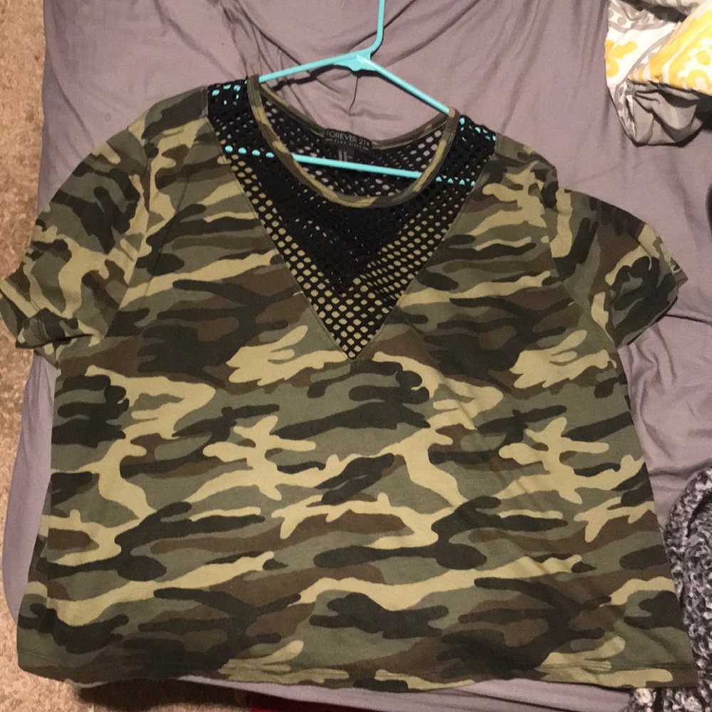Camo t-shirt
